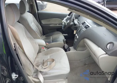 2010 Toyota Yaris z USA, uszkodzony, nr VIN JTDBT4K3XA1365716